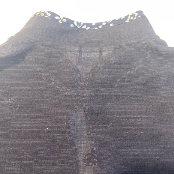 Button up - Picture 12 of 12